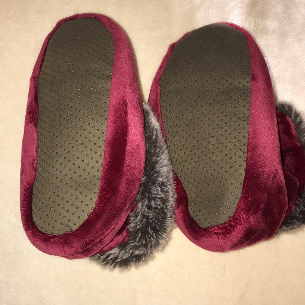 Slippers - Picture 4 of 4